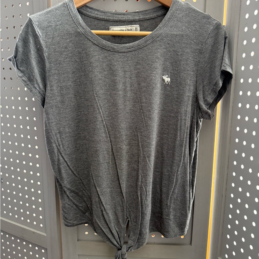 Abercrombie & Fitch Charcoal Knot-Front Tee